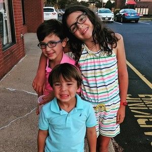 Meet your Posher, Kendra